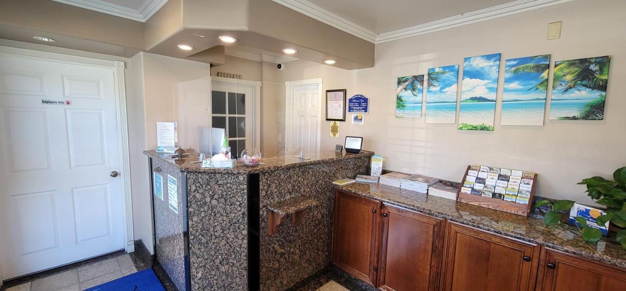 Beachwalker Inn & Suites Писмо Бич Экстерьер фото